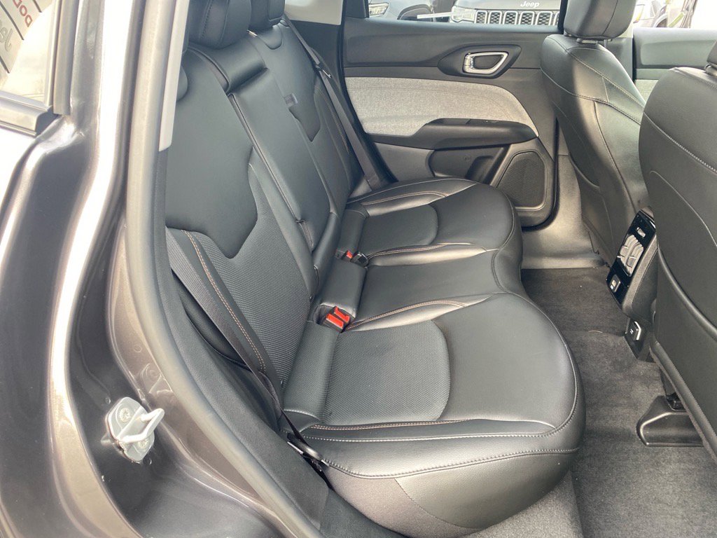 2022 Jeep Compass Latitude Lux photo 24