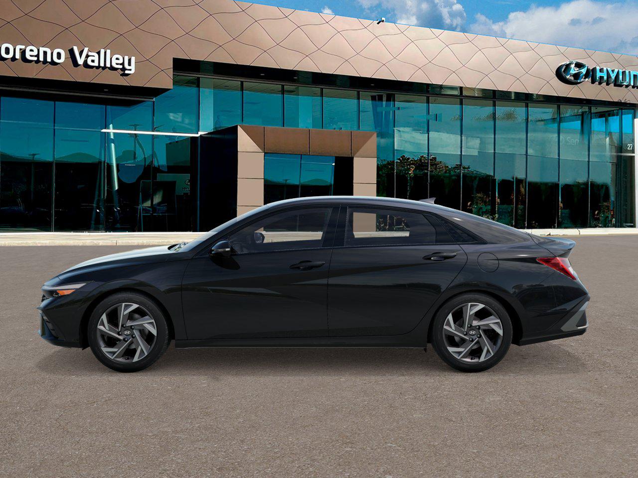 2025 Hyundai Elantra SEL Sport photo 3