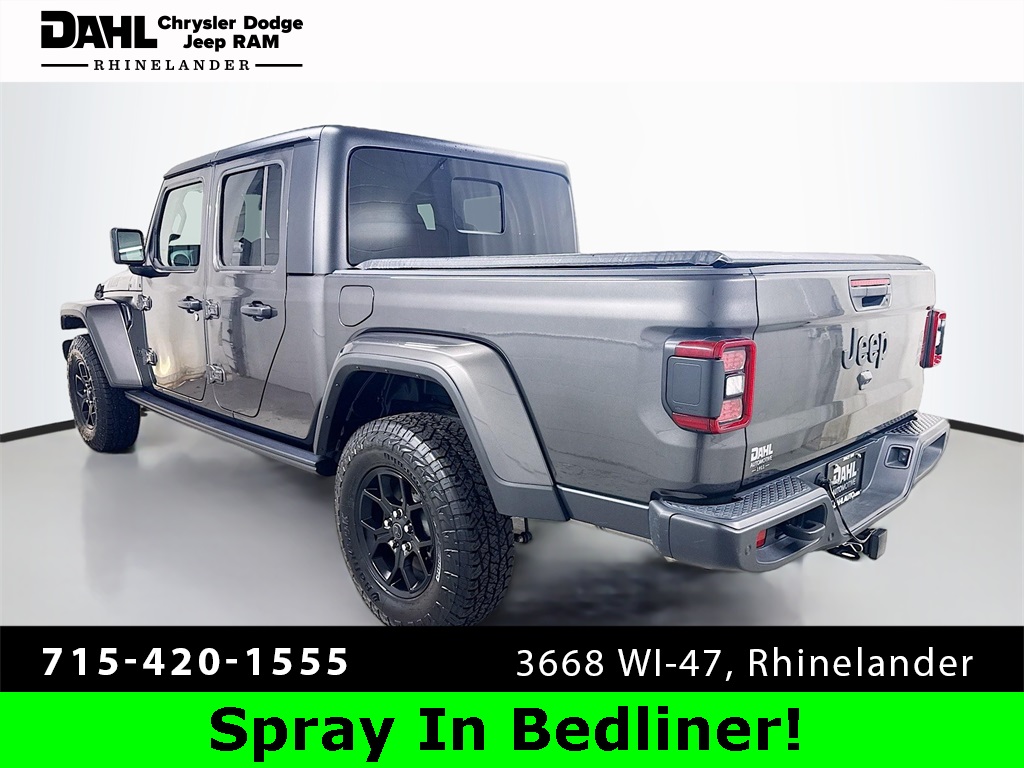 2024 Jeep Gladiator Willys photo 4
