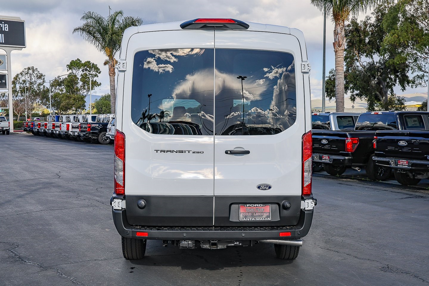 2026 Ford Transit Cargo photo 4
