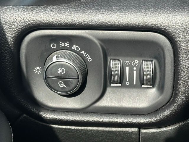 2025 Ram 2500 Laramie photo 17