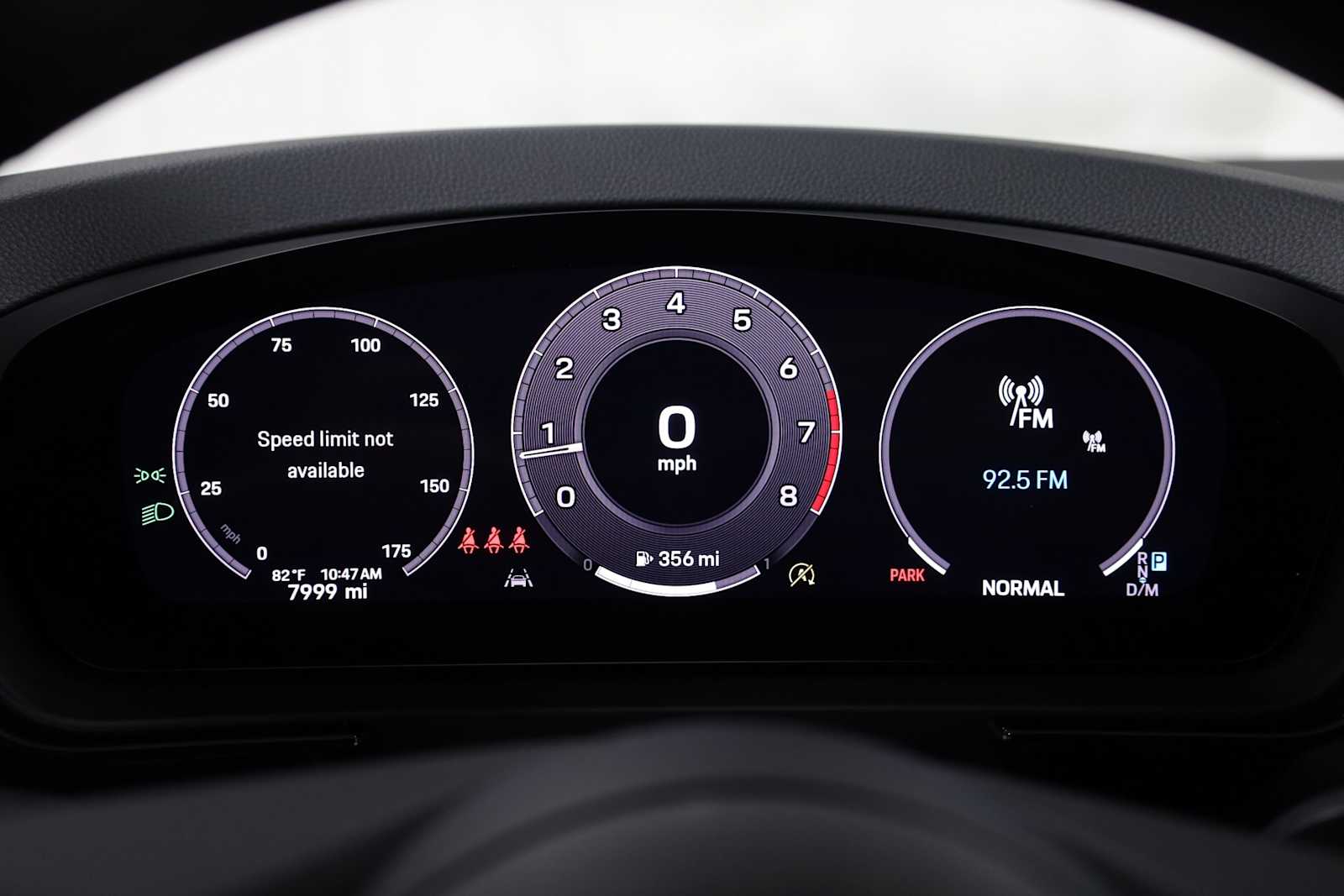 2024 Porsche Cayenne photo 16