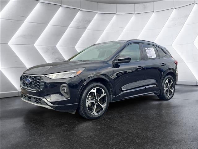 2023 Ford Escape ST-Line Select's photo