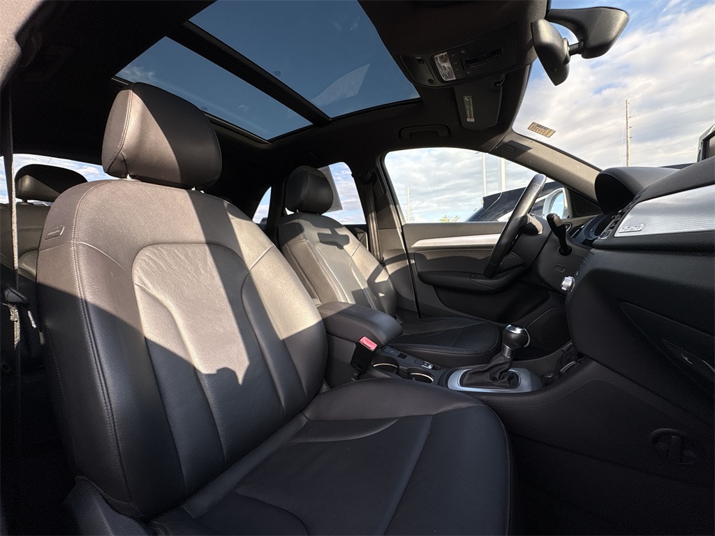 2016 Audi Q3 Premium Plus photo 24