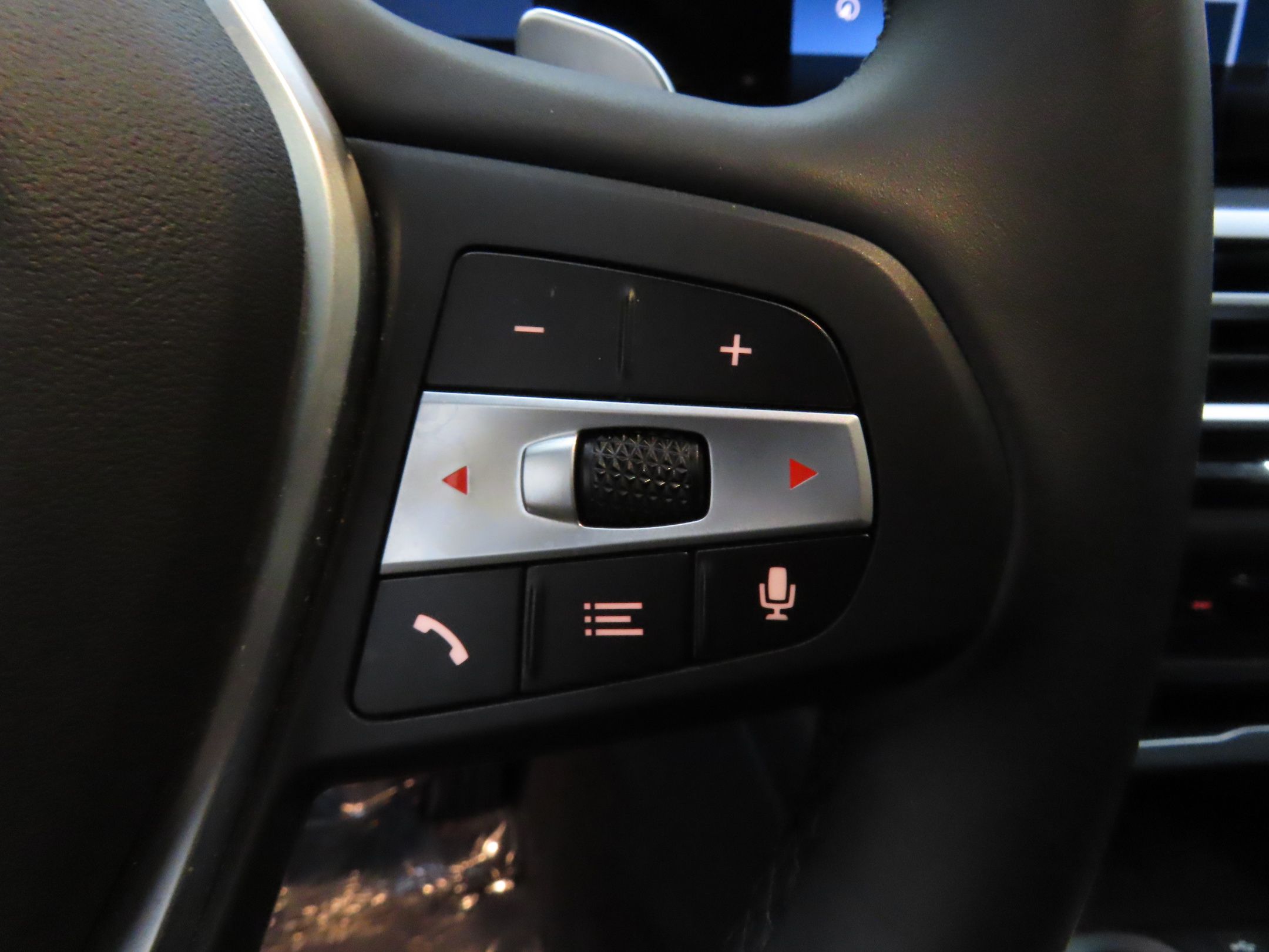 2024 Bmw 330i photo 12