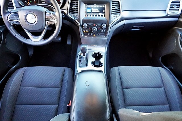 Used 2021 White Jeep Laredo E image 19