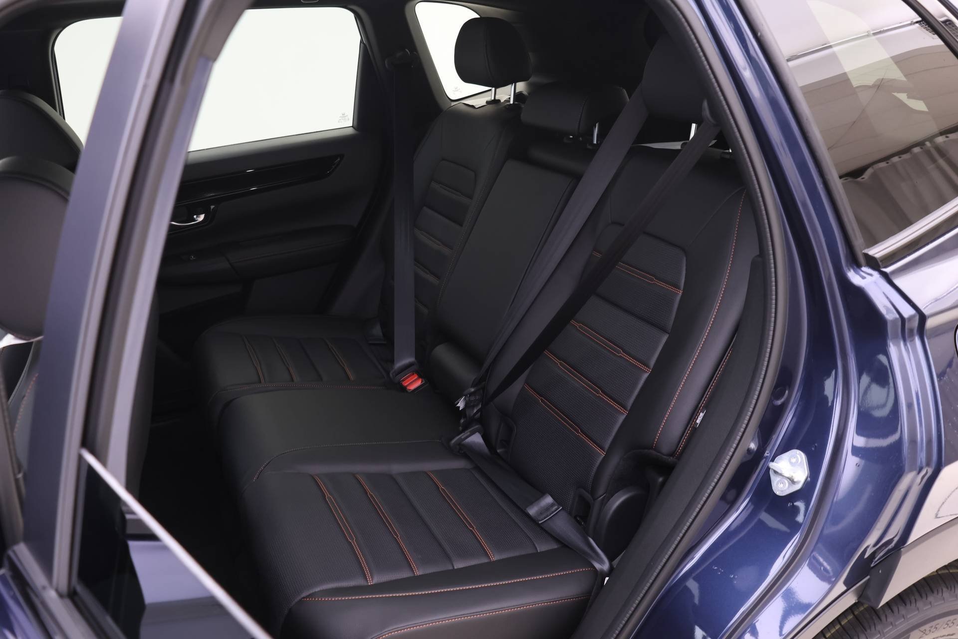 2026 Honda CR-V Hybrid Sport Touring photo 8
