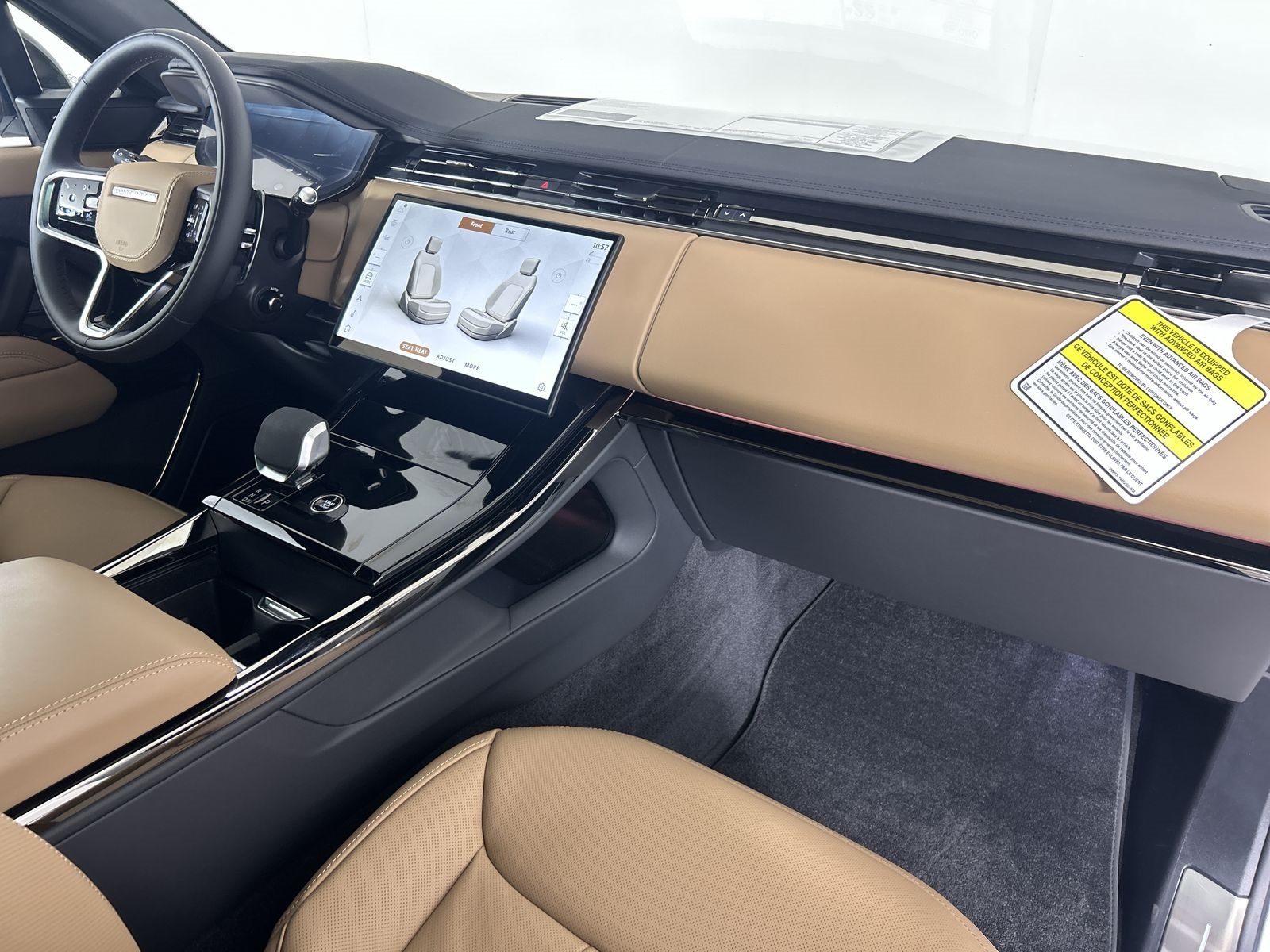 2025 Land Rover Range Rover Sport SE photo 32