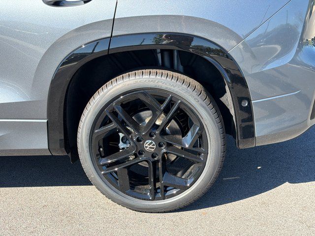 2025 Volkswagen Tiguan SE R-Line Black photo 4