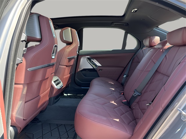 2025 Bmw 750e 750e xDrive photo 9
