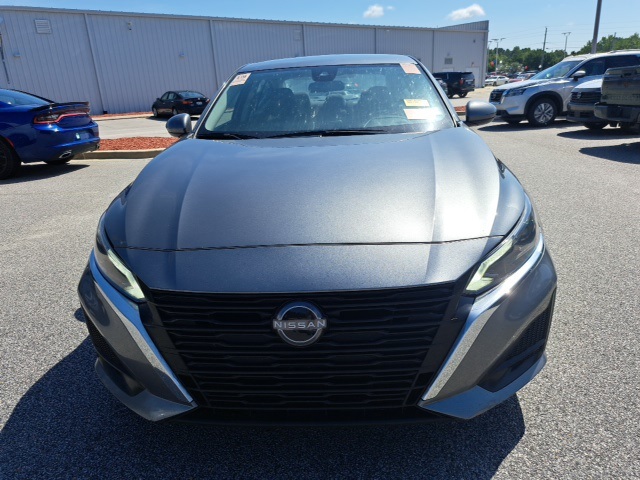 2023 Nissan Altima 2.5 SV photo 3