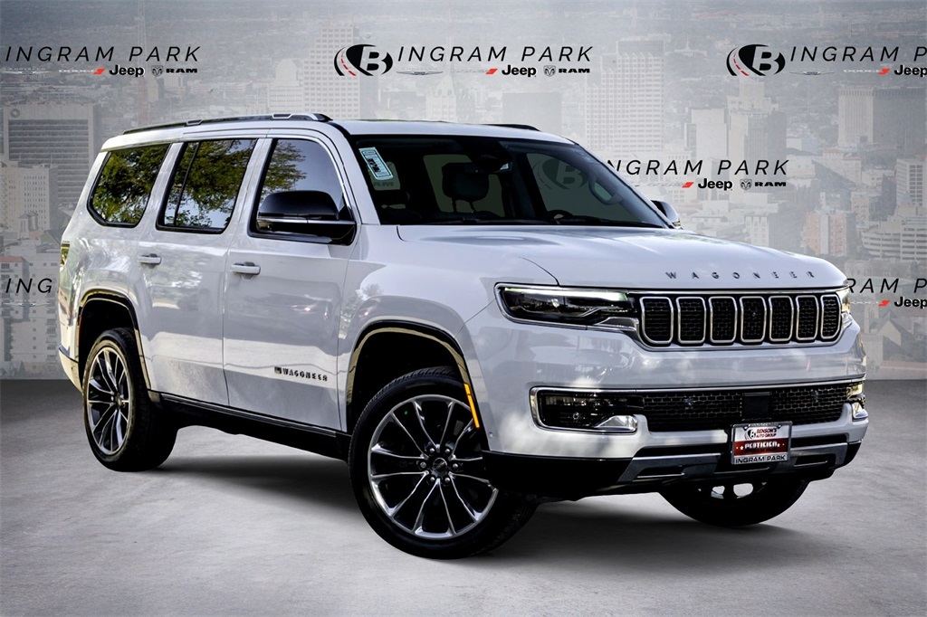 2023 Jeep Wagoneer Series III's photo