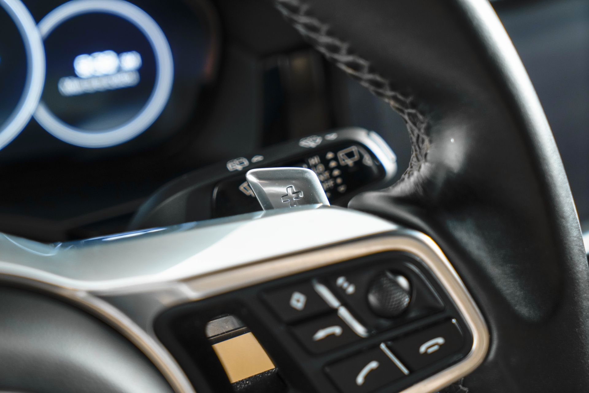2020 Porsche Cayenne Base photo 26