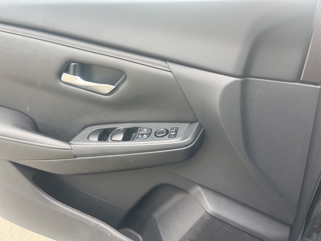 2024 Nissan Sentra SV photo 8