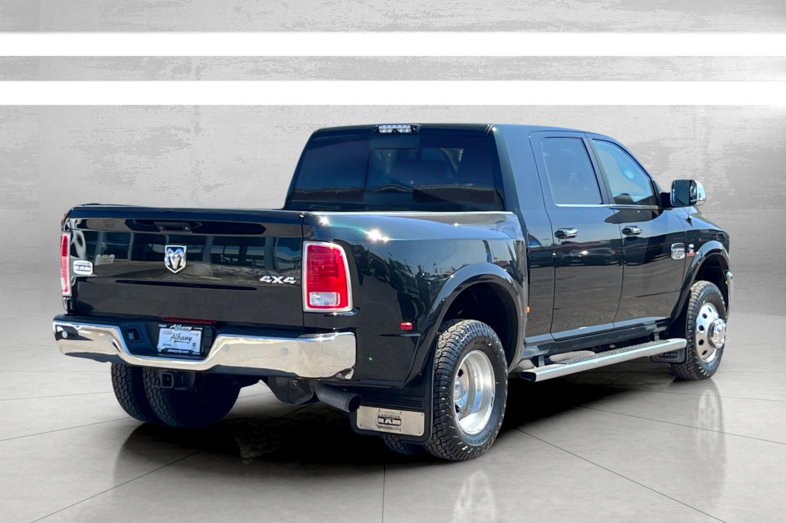 2018 Ram 3500 Laramie Longhorn photo 3