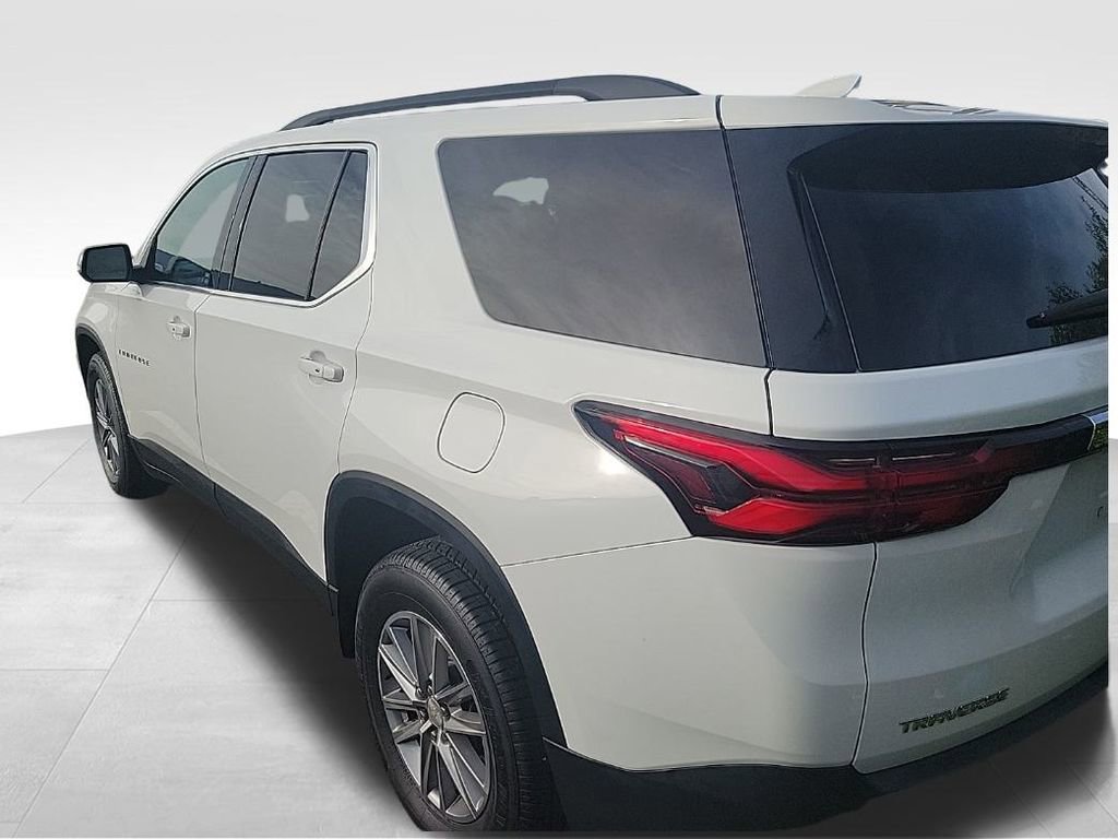 2022 Chevrolet Traverse Cloth photo 2