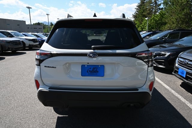 2025 Subaru Forester Premium Base photo 4