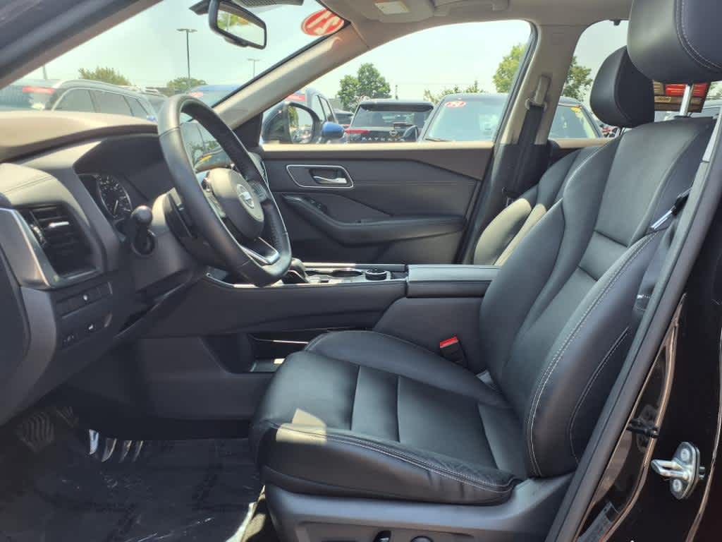 2021 Nissan Rogue SL photo 10