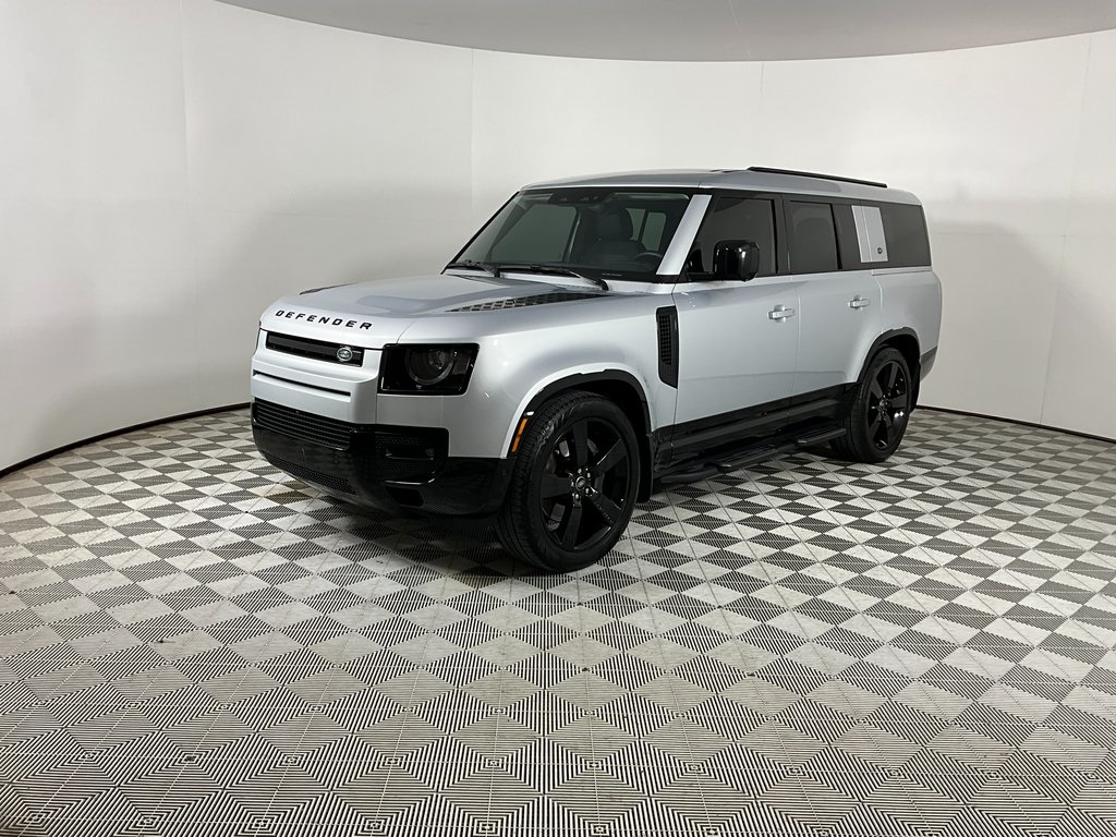 2024 Land Rover Defender X-Dynamic SE's photo