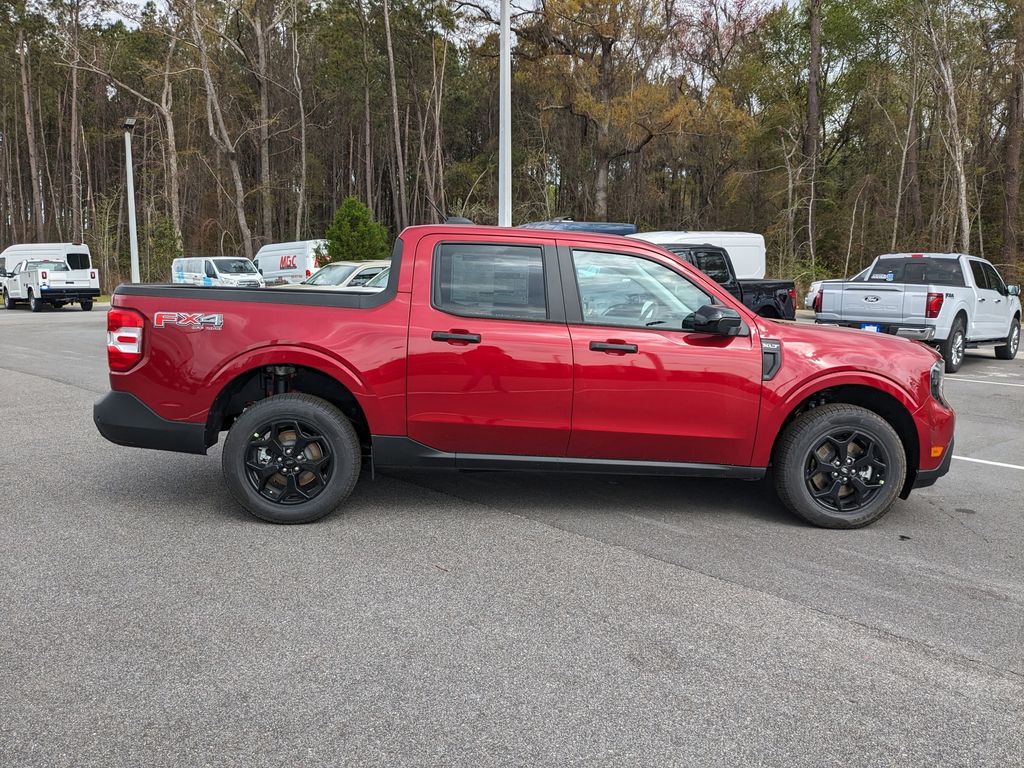 2025 Ford Maverick XLT photo 2