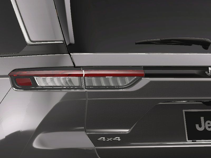 2025 Jeep Grand Cherokee Laredo photo 12