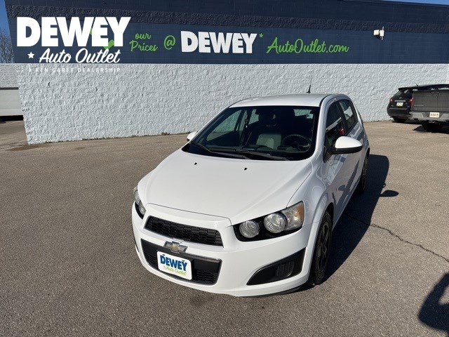 2013 Chevrolet Sonic LS's photo