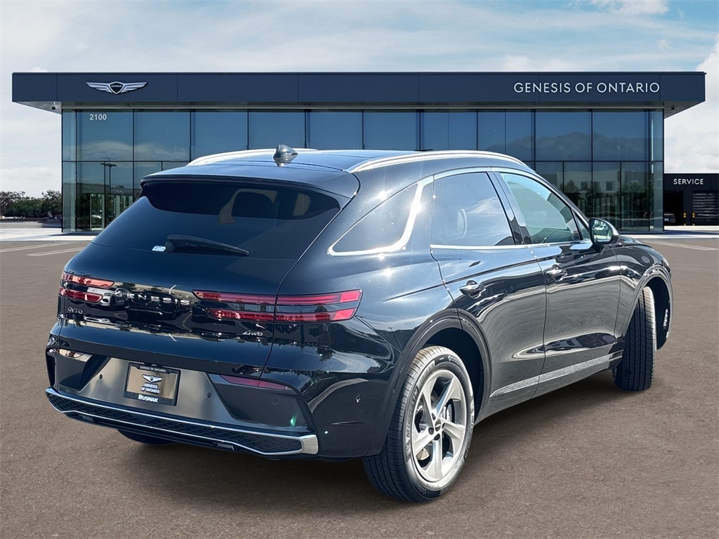 2026 Genesis GV70 2.5T Advanced photo 2