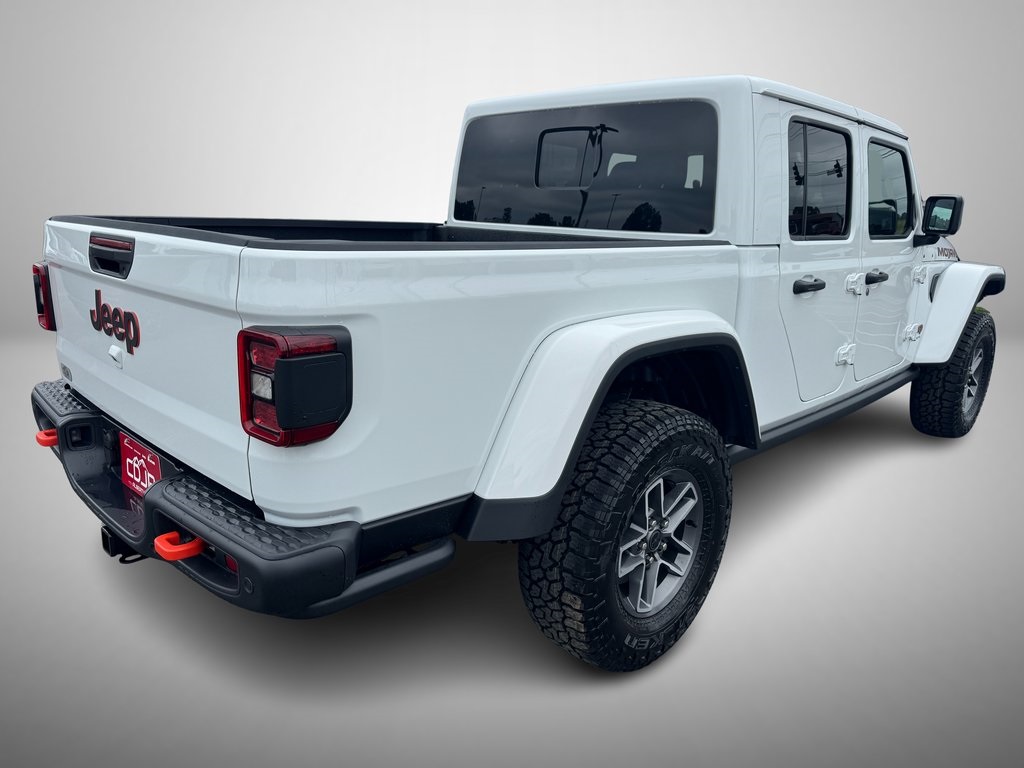 2025 Jeep Gladiator Mojave photo 3