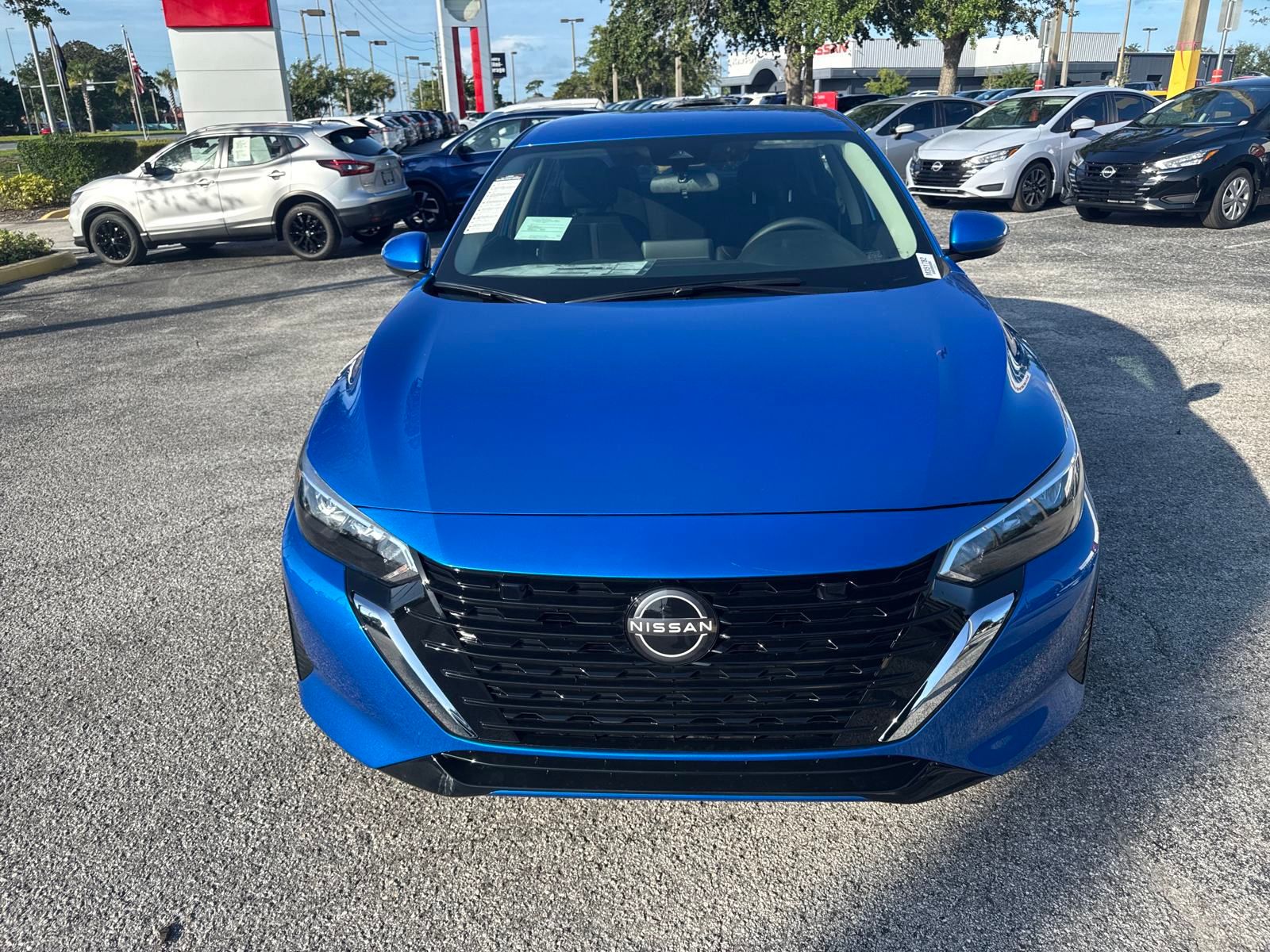 2025 Nissan Sentra SV photo 3