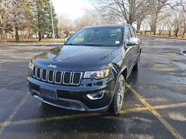 2017 Jeep Grand Cherokee Limited's photo