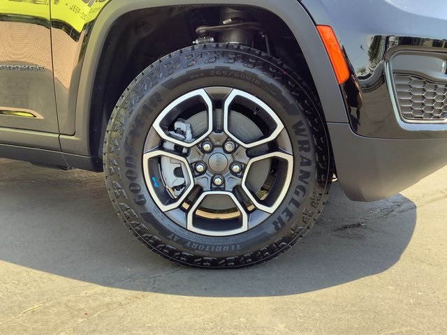2023 Jeep Grand Cherokee Trailhawk 4xe photo 3