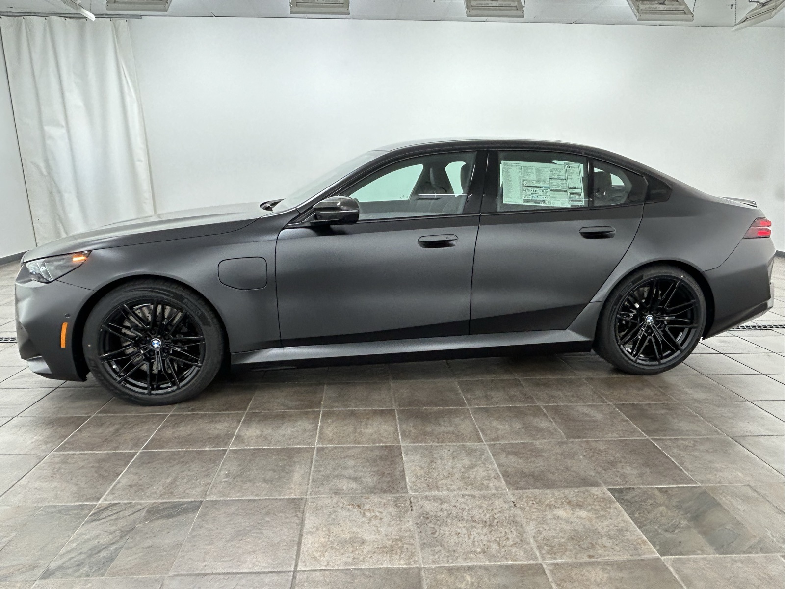 2026 Bmw M5 5 photo 2