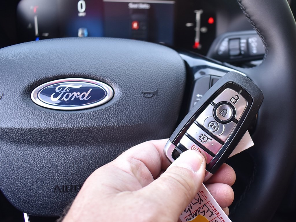 2025 Ford Escape Plug-In Hybrid Base photo 9