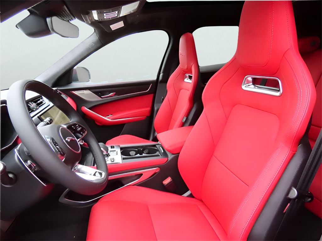 2025 Jaguar F-PACE P400 R-Dynamic S photo 44