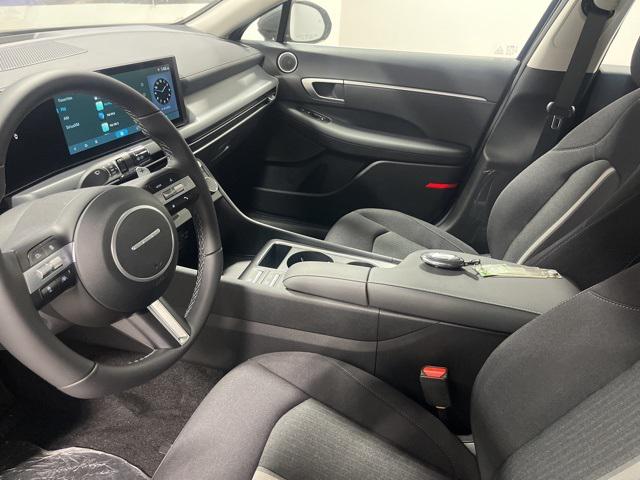 2026 Hyundai Sonata SEL Sport photo 10