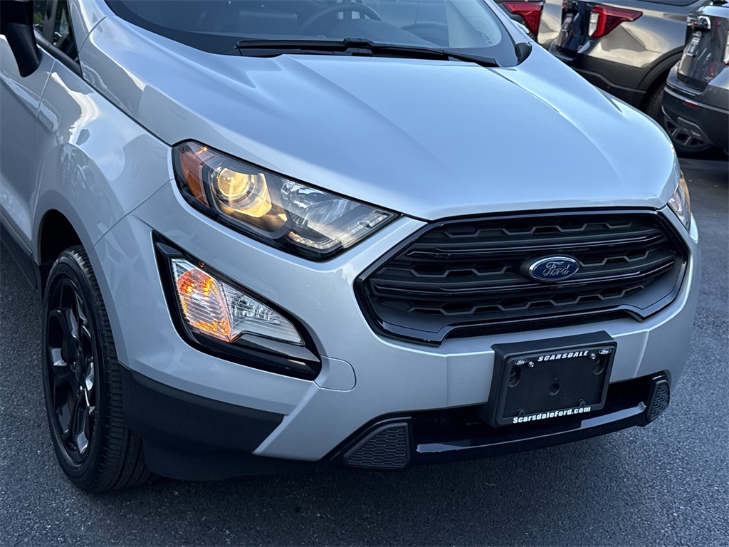 2022 Ford EcoSport SES photo 9