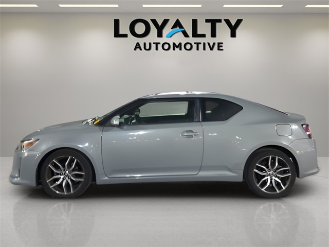 2014 Scion tC Base photo 2