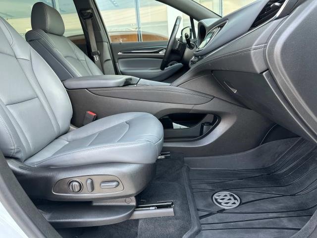 2022 Buick Enclave Essence photo 48