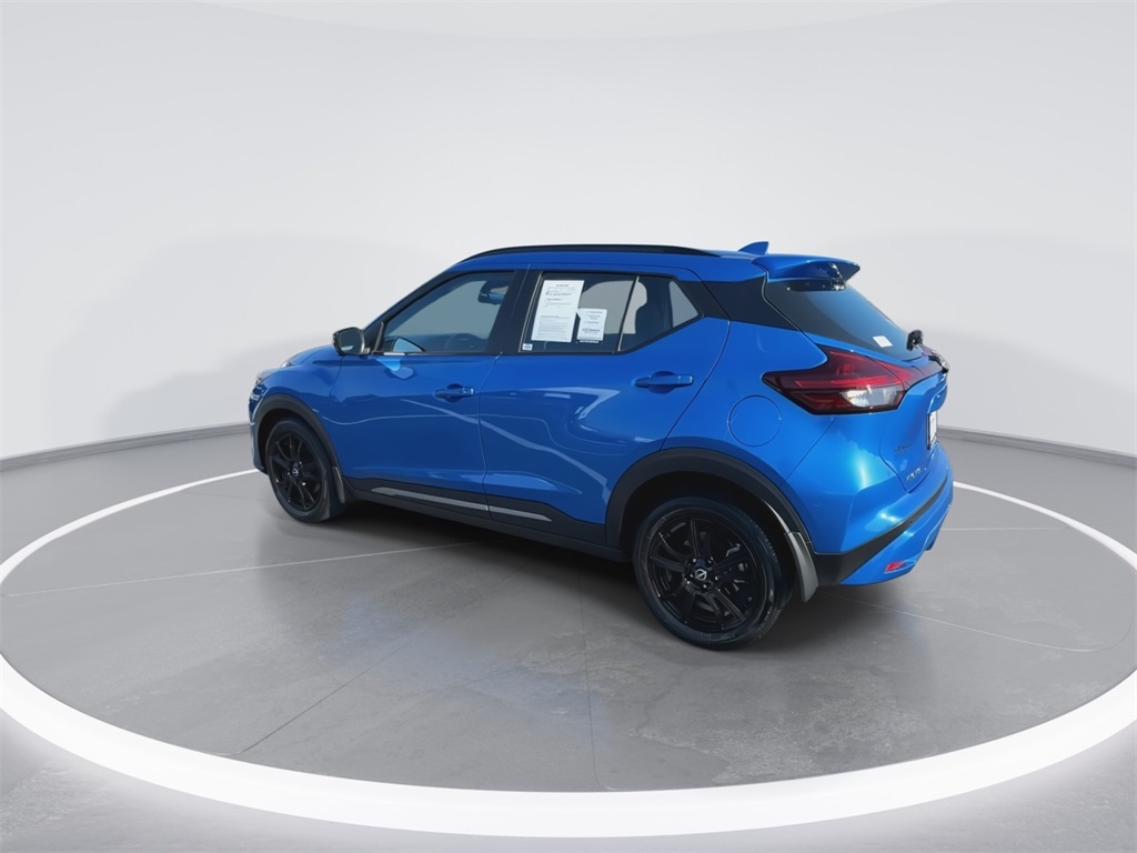 2024 Nissan Kicks SR photo 6