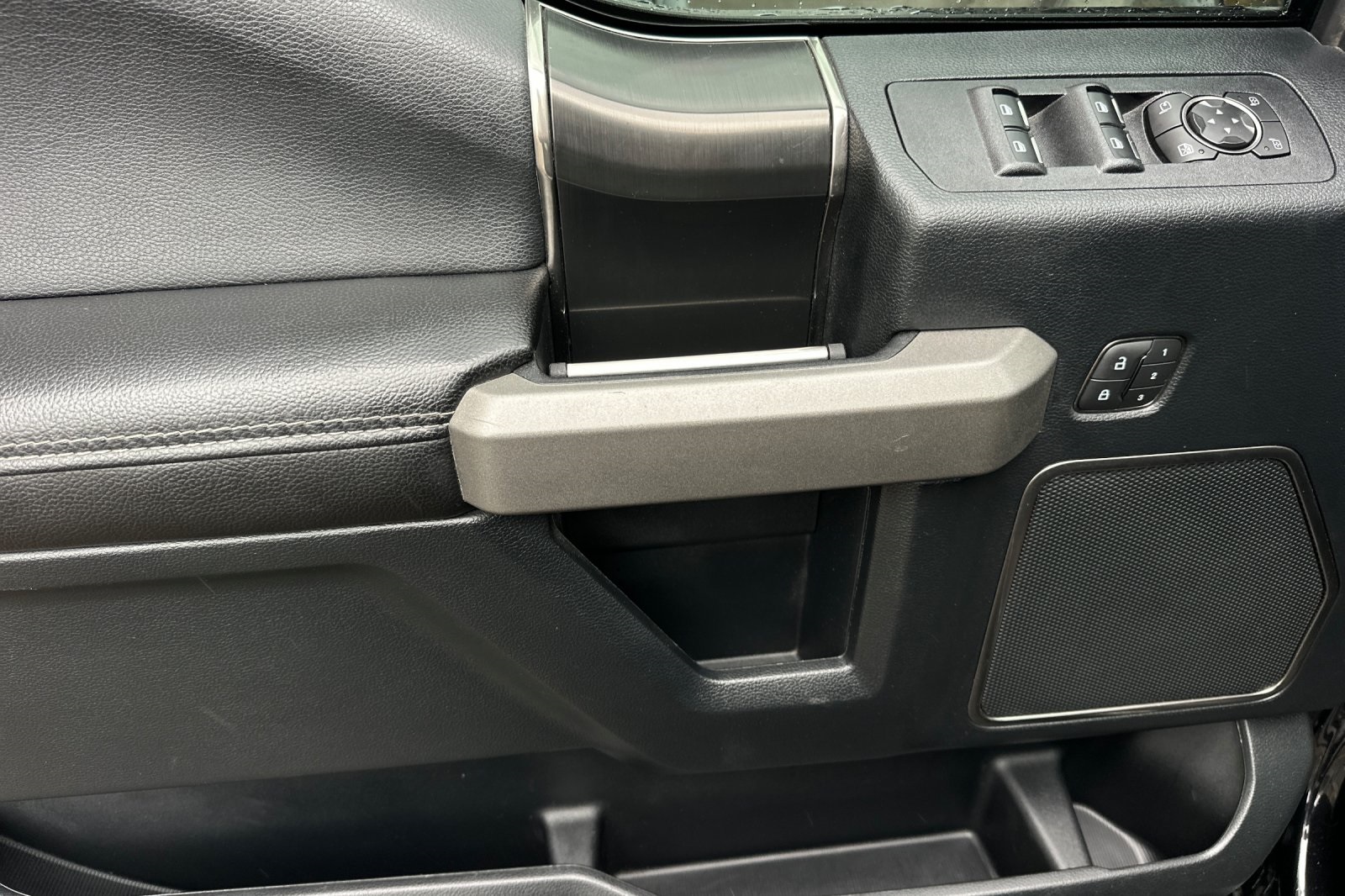 2019 Ford F-150 Raptor photo 10