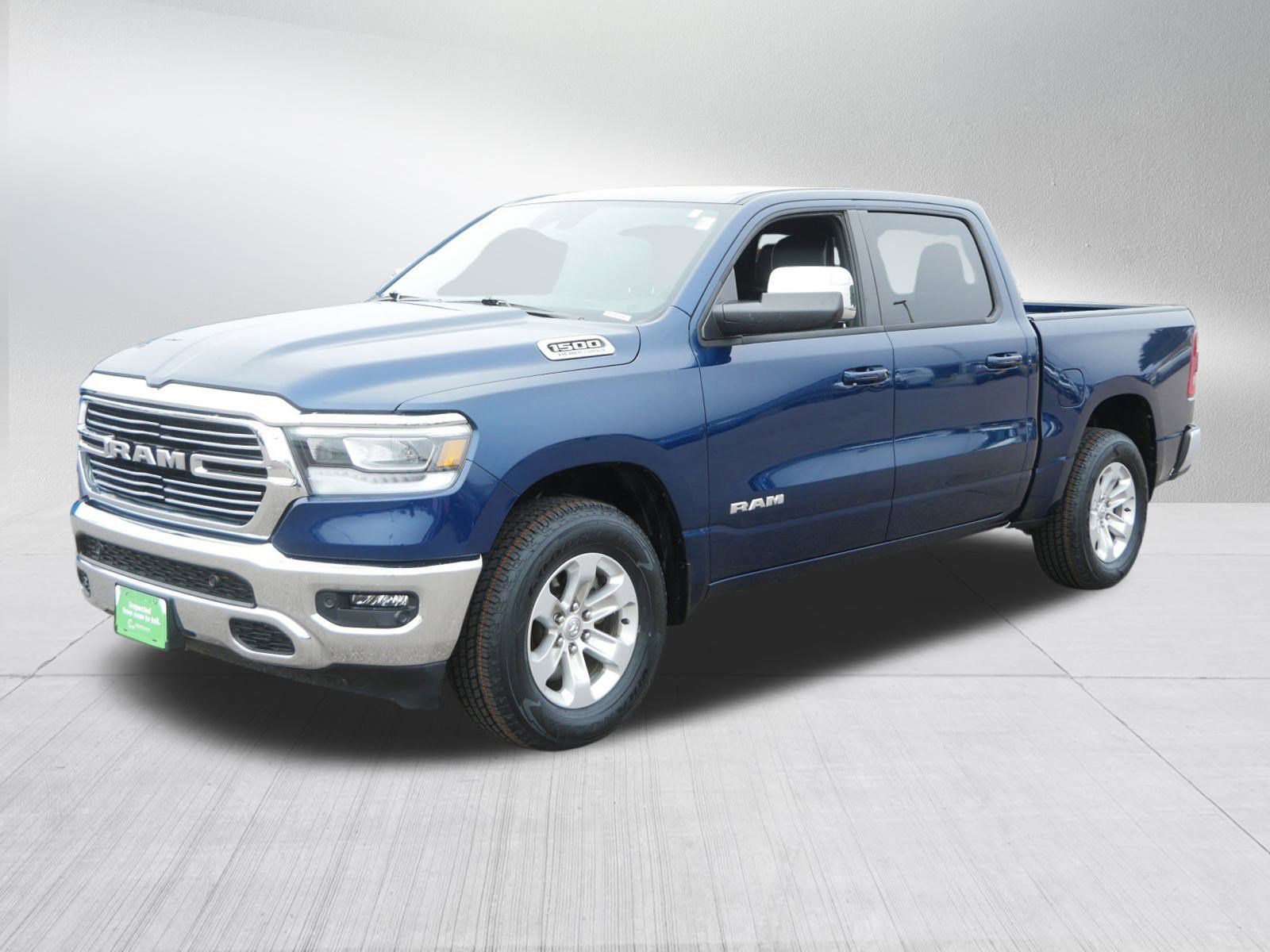 2023 Ram 1500 Laramie photo 3