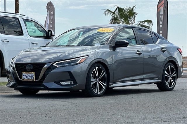 2022 Nissan Sentra SR photo 11
