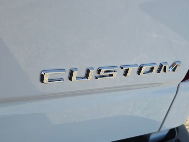 2025 Chevrolet Silverado 1500 Custom photo 16
