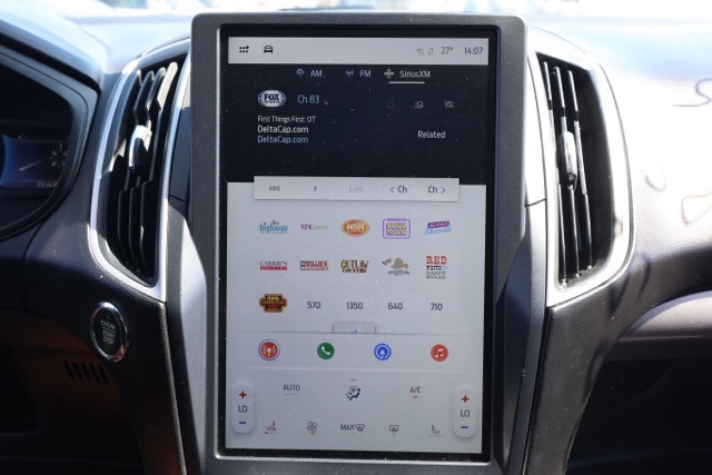 2023 Ford Edge SEL photo 28