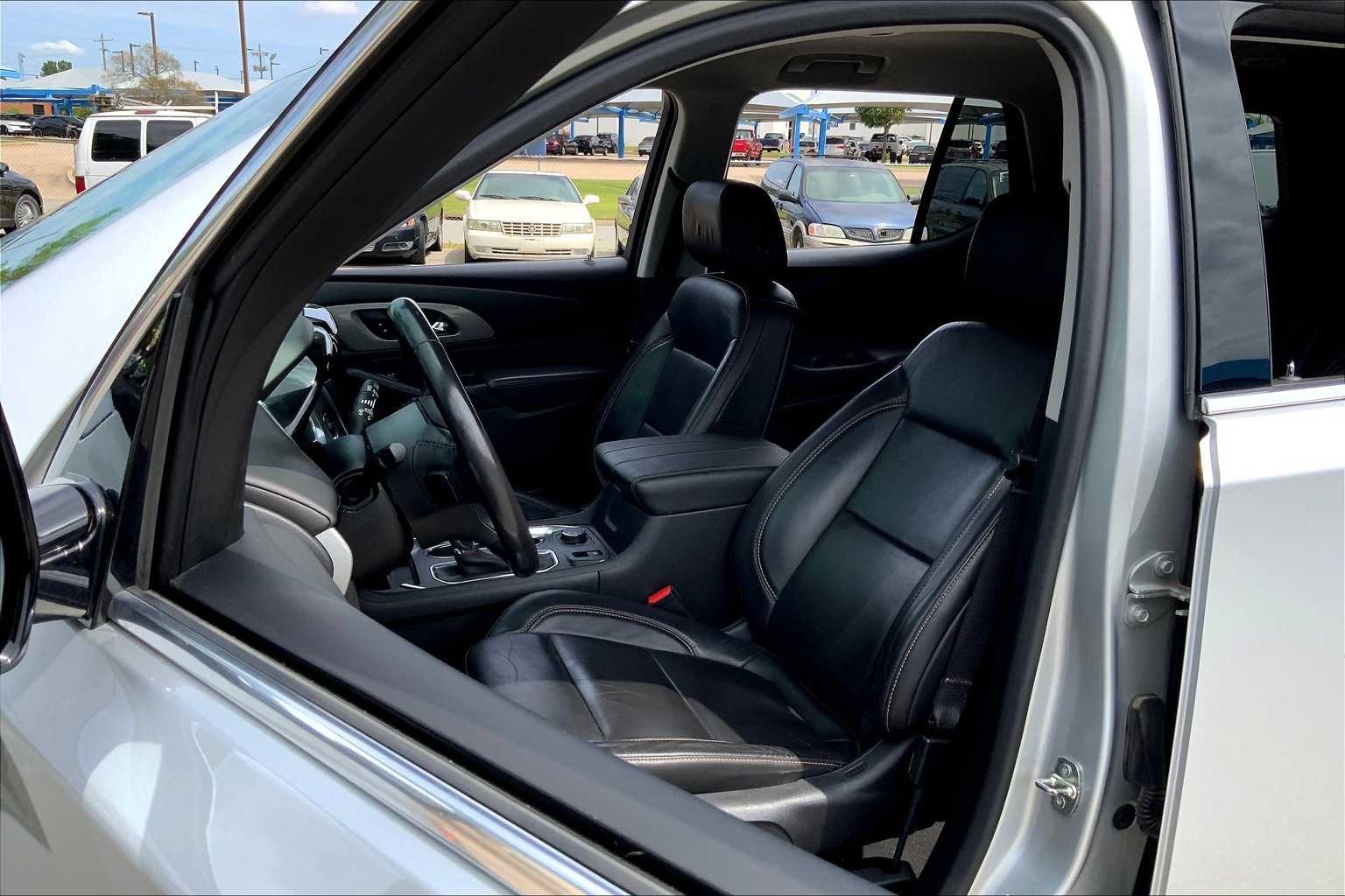 2020 Chevrolet Traverse Leather photo 7