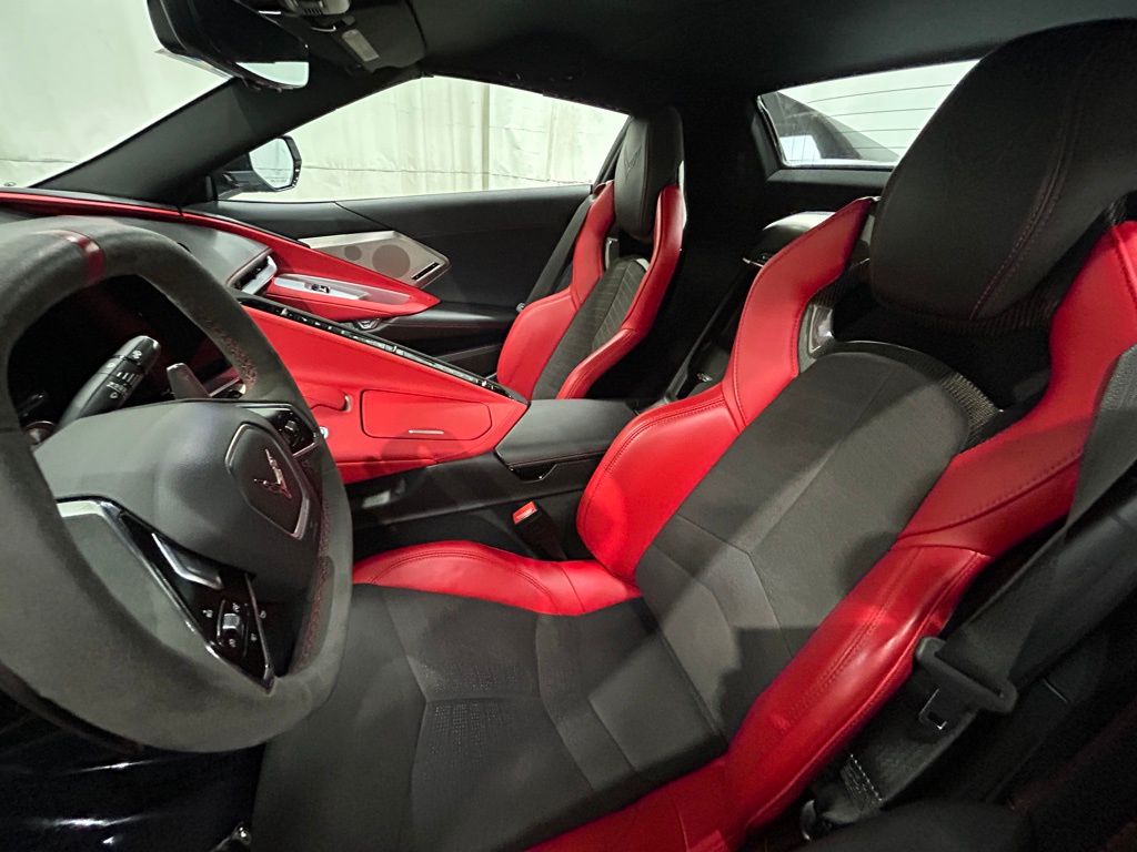 2022 Chevrolet Corvette Stingray 2LT Convertible photo 23