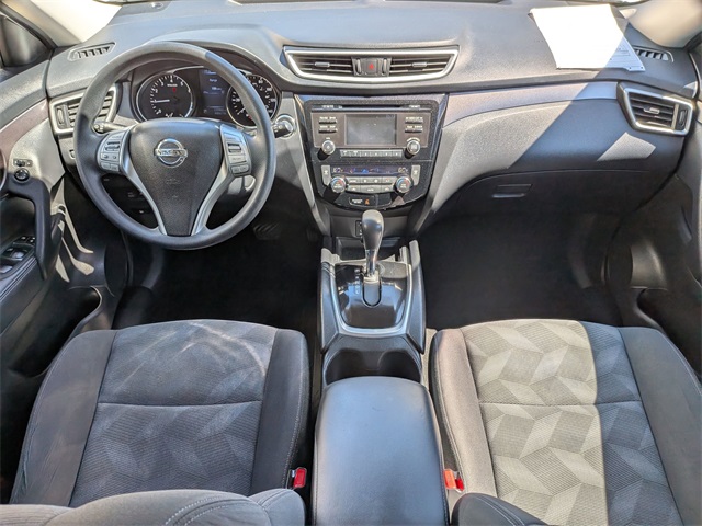 2016 Nissan Rogue SV photo 23