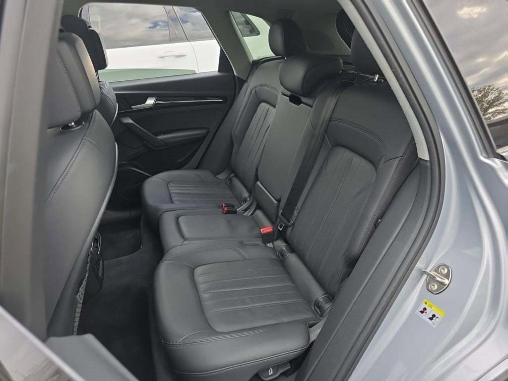 2019 Audi Q5 Premium Plus photo 2