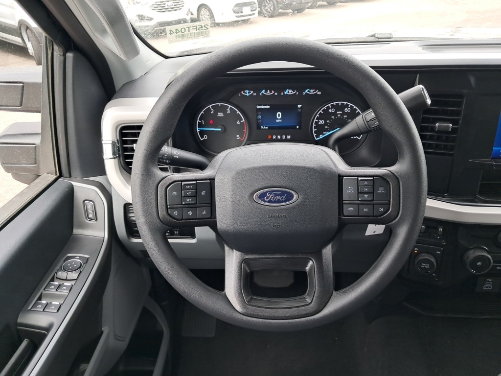 2025 Ford F-350 XLT photo 14