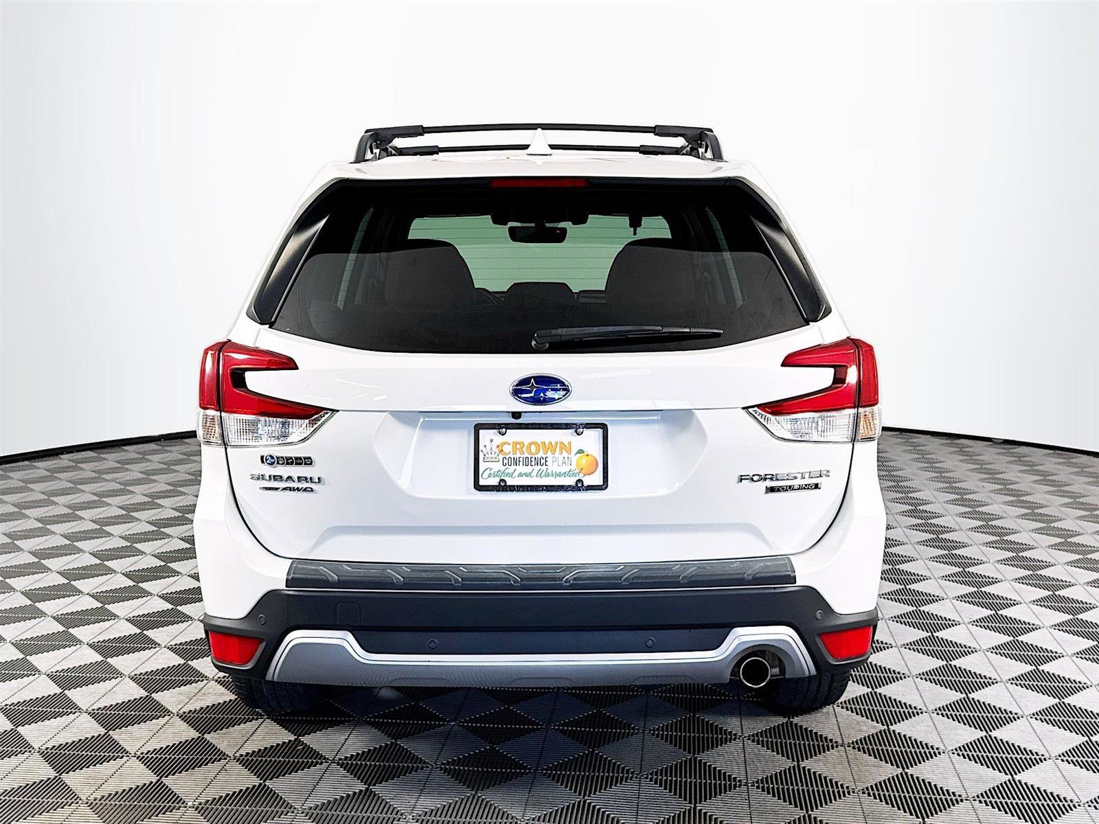 2021 Subaru Forester Touring photo 3